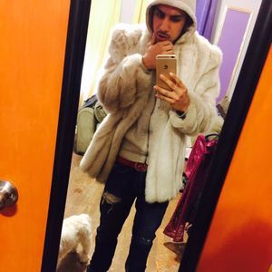 Meet your Posher, Zan